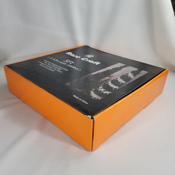 Ghost Tinsel Halloween Collapsible Pull Up Pencil Tree - 5 Ft Tall - Picture 8 of 12